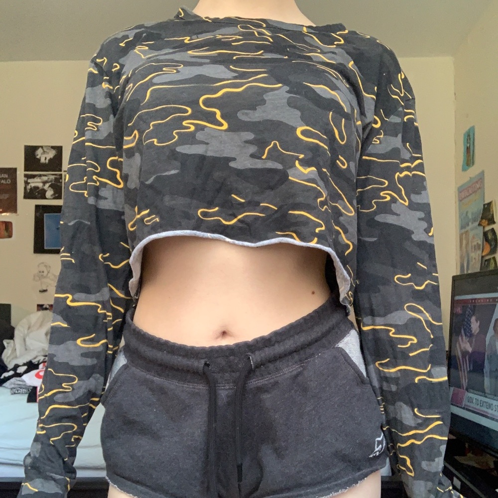 Yellow/Gray/Black Camo Longsleeve Crop